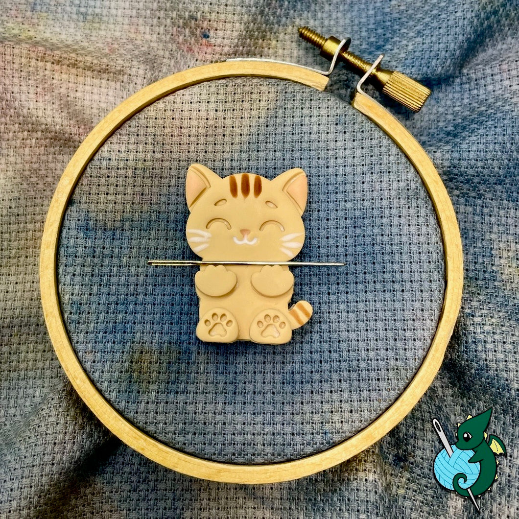 Customisable Cat Needle Minder - 3.5cm