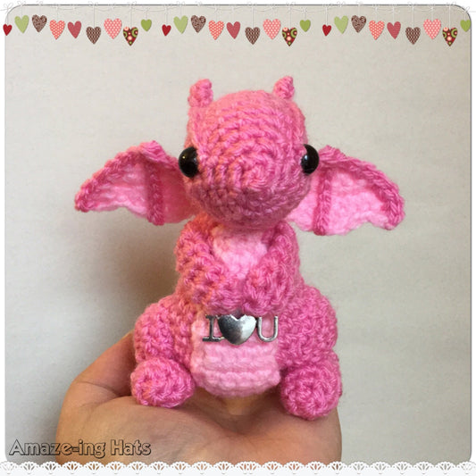 Dragon w/I <3 U Charm