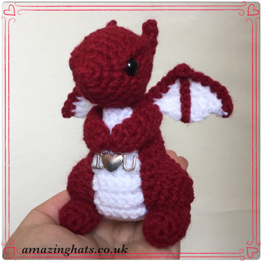 Dragon w/I <3 U Charm